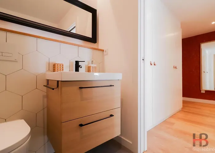 Good Vibes Only By Lovelystay Porto