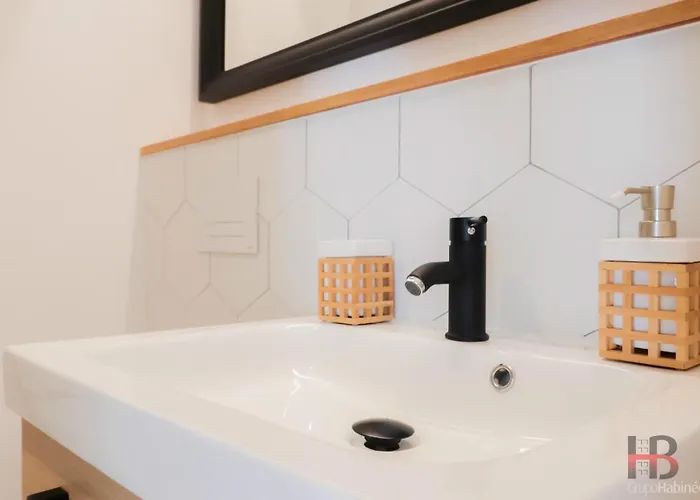 Good Vibes Only By Lovelystay